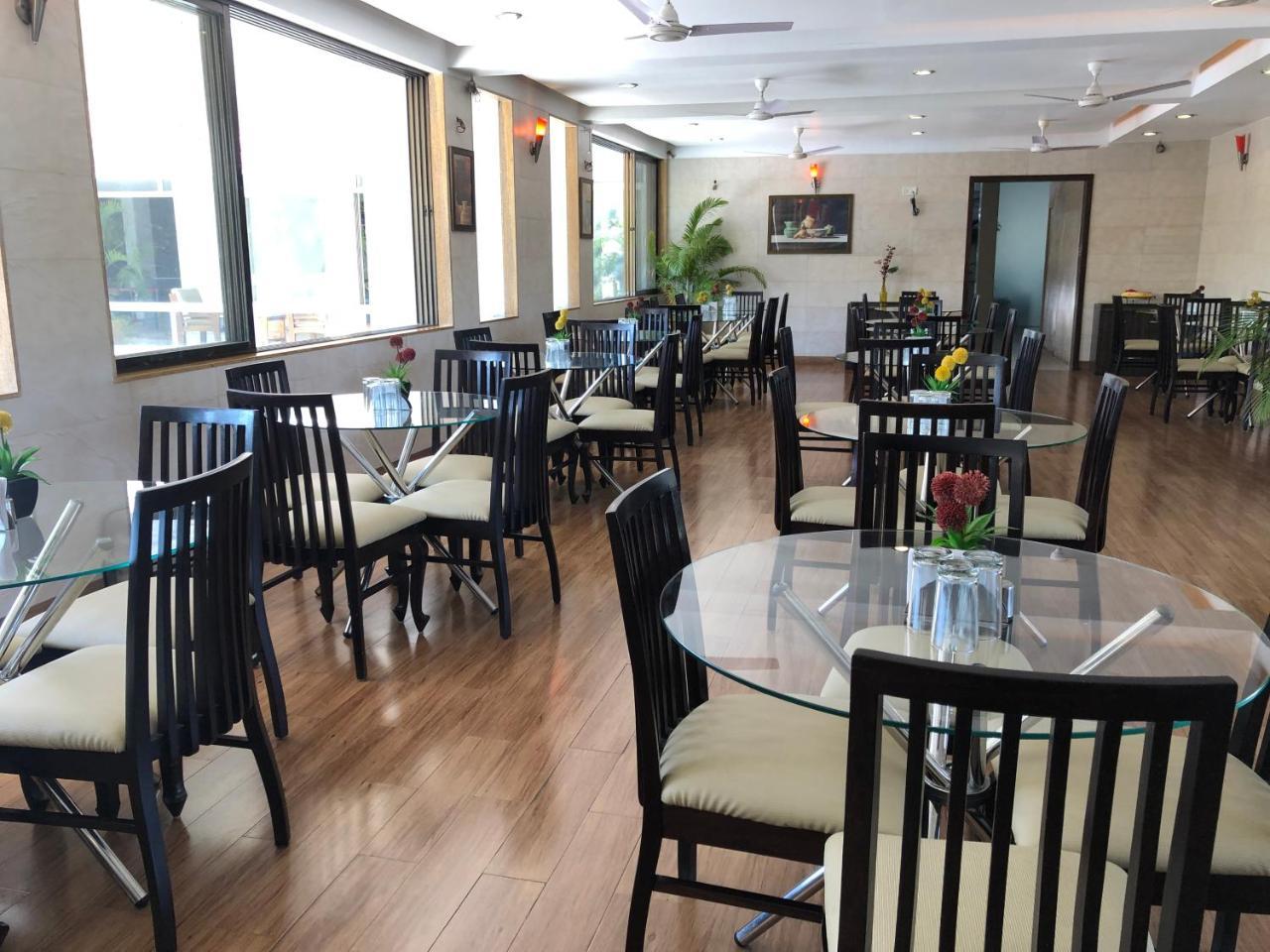 Resort Silver Hills Lonavla Zewnętrze zdjęcie